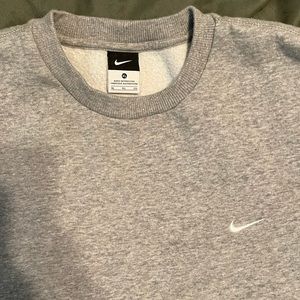 Super nice nike crew neck sweatshirt size men’s XL